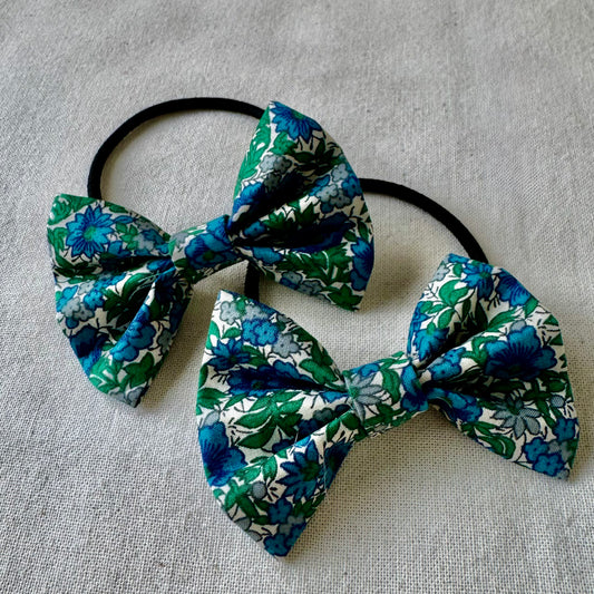 Liberty print hair accessories blue/green